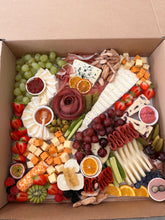 Load image into Gallery viewer, The Platter Box