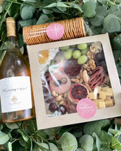 Load image into Gallery viewer, The Medium Box