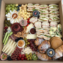 Load image into Gallery viewer, Large Brunch/Cheese Platter
